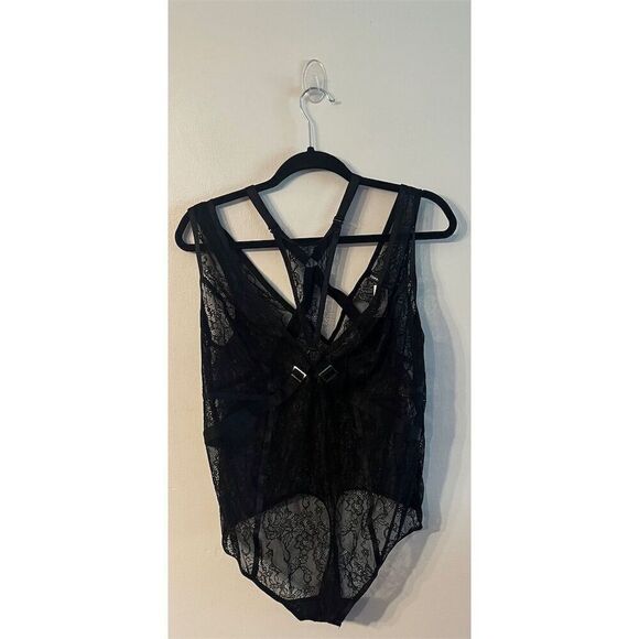 Torrid Curve 3 Black Lace Thong Bodysuit with Neck Harness Lingerie Sz 3x NWT - Picture 5 of 9